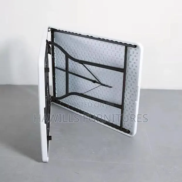 Quantity Foldable Table · Photo 1