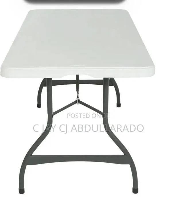 Big Folding Table With Metal Legs · Photo 1