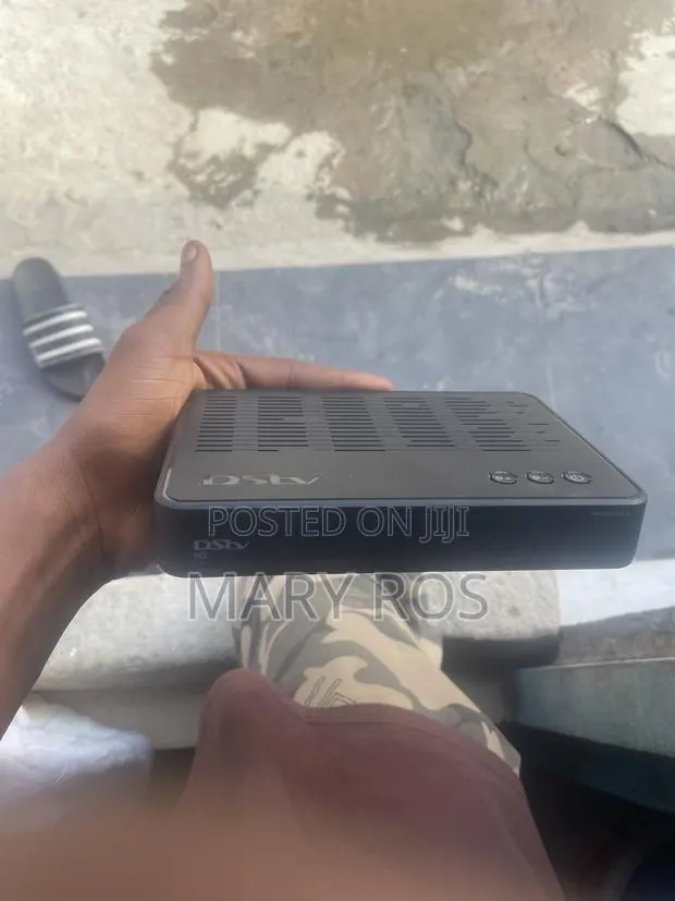 DSTV Decoder · Photo 1