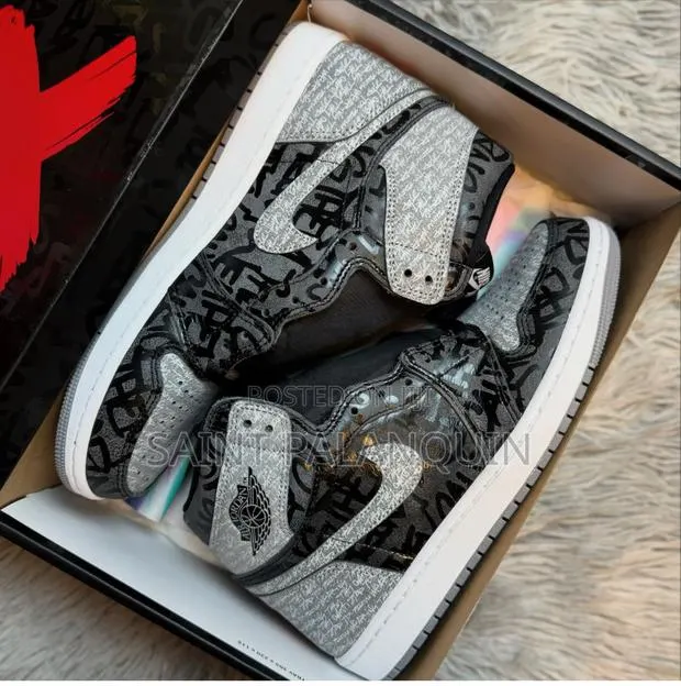 Jordan One OG High Rebellionare · Photo 1