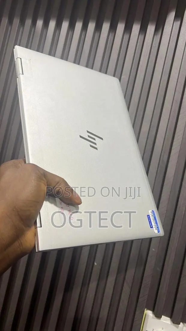 Laptop HP EliteBook x360 1030 G4 8GB Intel Core i5 SSD 256GB · Photo 1