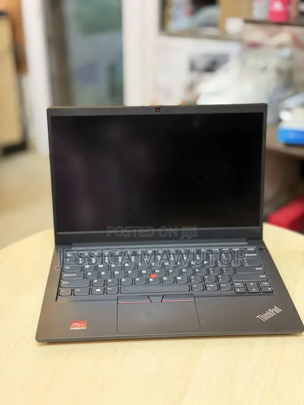 Laptop Lenovo ThinkPad E14 Gen 2 12GB AMD Ryzen 7 SSD 256GB · Photo 1