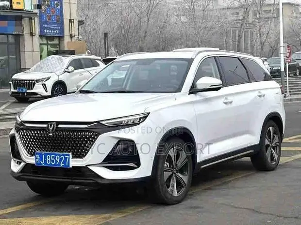 Changan X7 Plus 1.5 Turbo DCT FWD 2024 White · Photo 1
