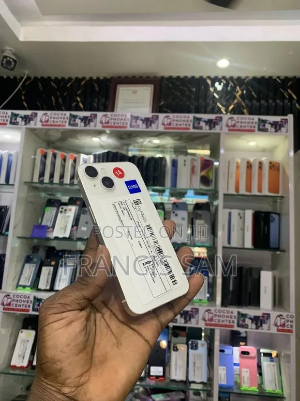 Apple iPhone 14 128 GB White · Photo 1