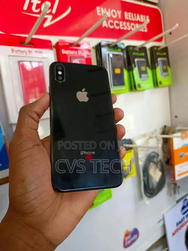 Apple iPhone X 256 GB Black · Photo 1