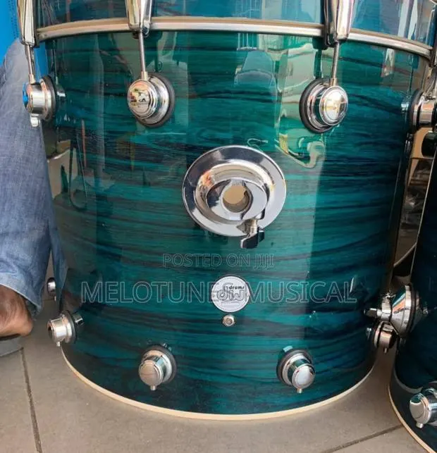 Dw 5-Piece Complete Drumset · Photo 1