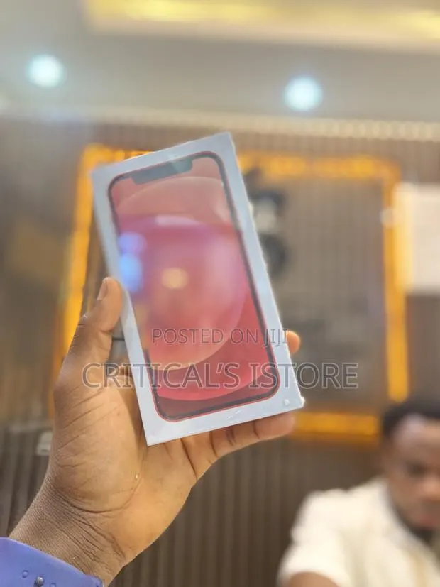 New Apple iPhone 12 128 GB Red · Photo 1