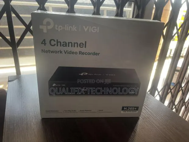 4 Channel NVR · Photo 1