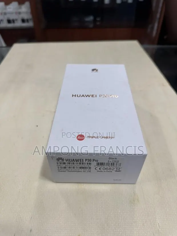New Huawei P30 Pro 128 GB Black · Photo 1