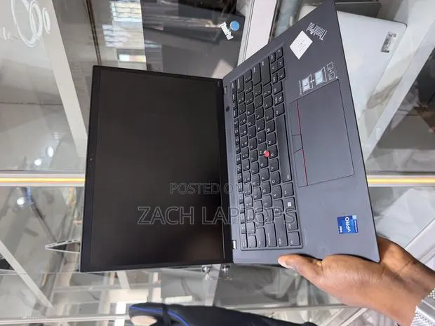 Laptop Lenovo ThinkPad T14s G4 16GB Intel Core i7 SSD 512GB · Photo 1