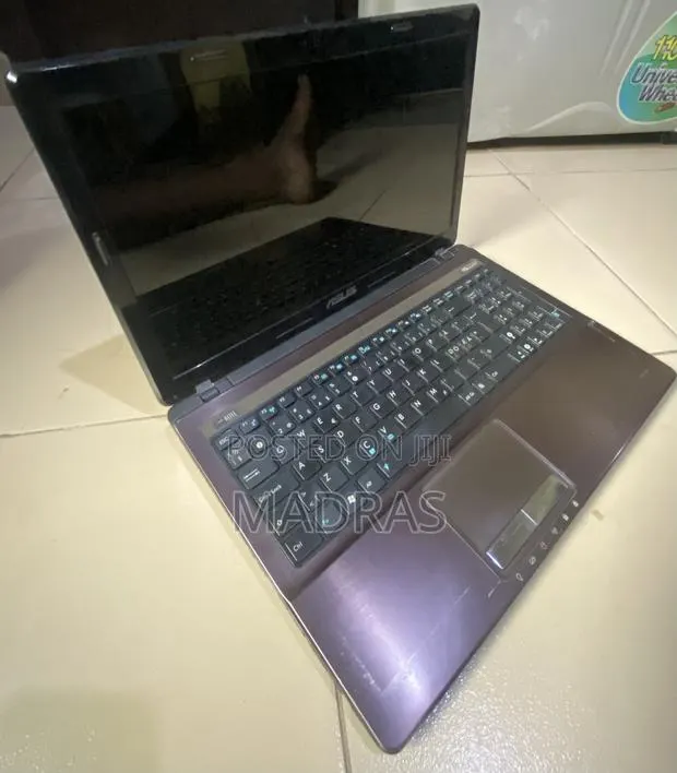 Laptop Asus K53SD 8GB Intel Core i7 HDD 500GB · Photo 1