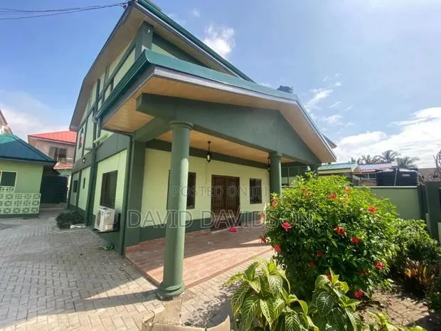 5bdrm House in 5 Bedroom House, Tema Metropolitan for rent · Photo 1