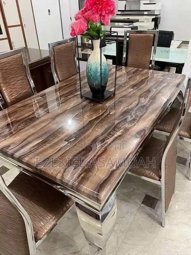 Marble Dining Set · Photo 1