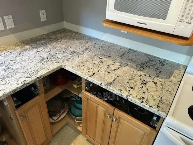 Granite Stone Kitchen Counter Top · Photo 1