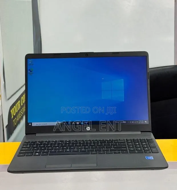 Laptop HP Stream Notebook 4GB Intel Celeron SSD 500GB · Photo 1