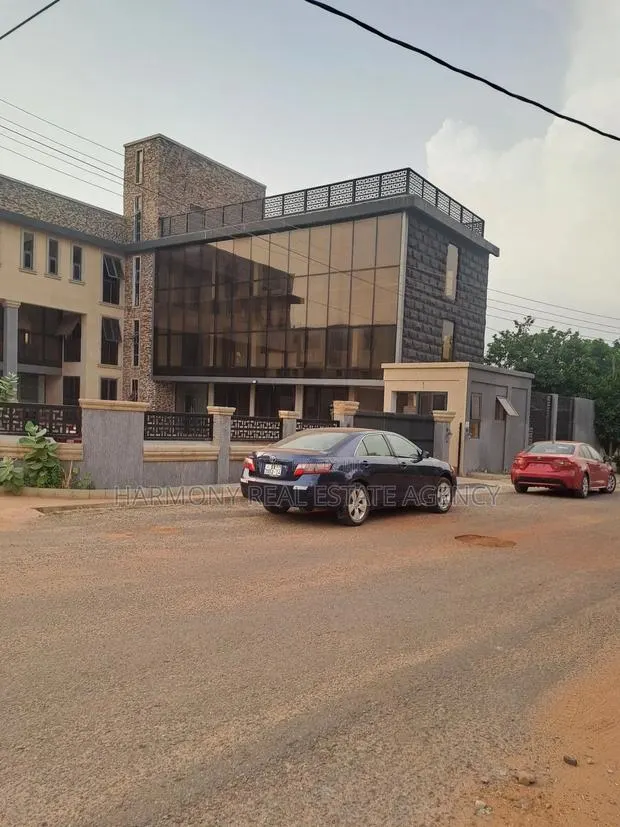 Office Complex Forsale -West Legon · Photo 1