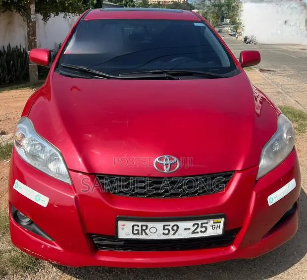 Toyota Matrix S Hatchback AWD (2.4L 4cyl) 2014 Red · Photo 1
