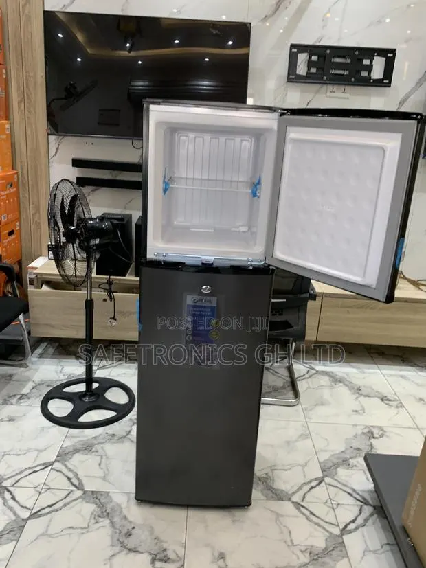 Kindly Check Out Pf-2521w0-5e Pearl Double-Door Refrigerator · Photo 1