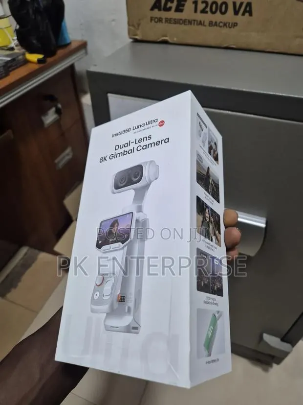 Insta 360 Luna Ultra 8K · Photo 1