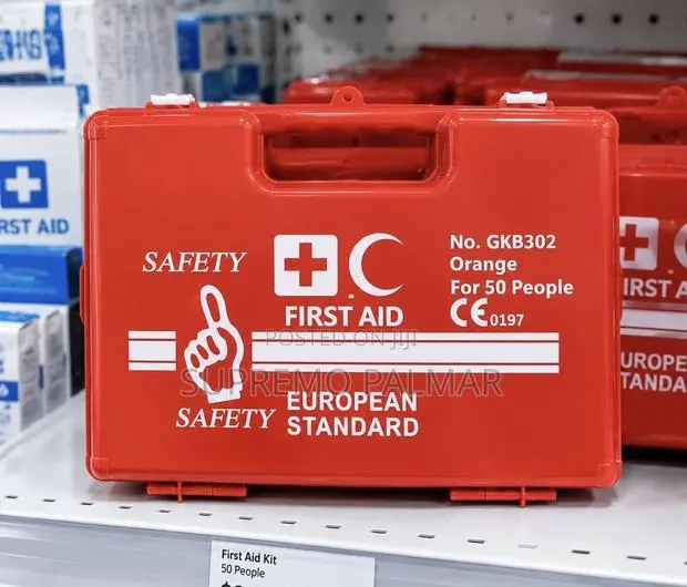 First Aid 50 – Workplace First Aid Box · Photo 1