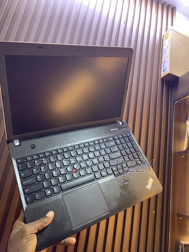 Laptop Lenovo ThinkPad Edge E540 8GB Intel Core i5 HDD 500GB · Photo 1