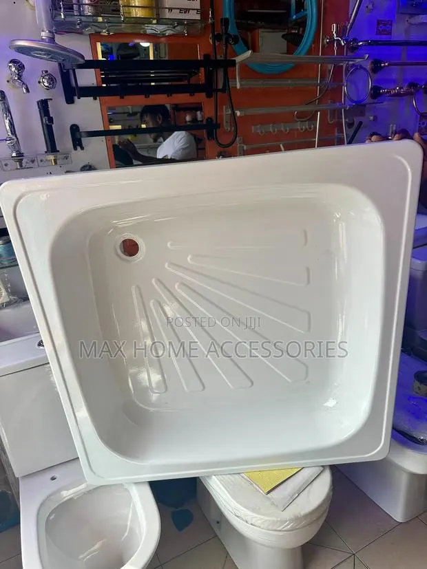 Metal Shower Tray · Photo 1