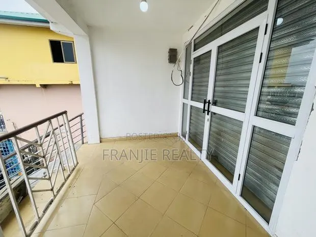 Office Space/ Store for Rent at Kasoa · Photo 1