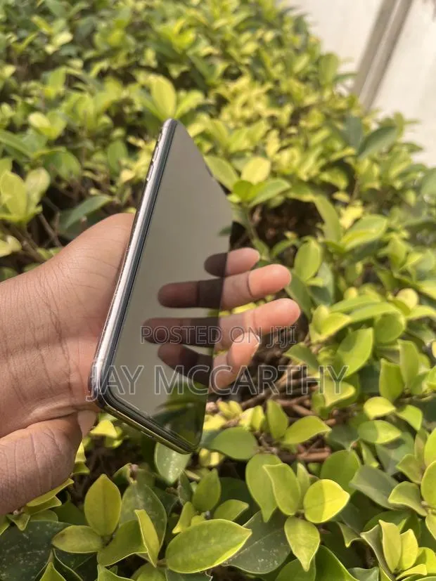 Apple iPhone XS Max 256 GB Bronze · Photo 1