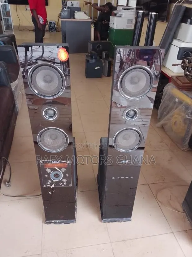 Akai Home Theatre Speaker System With Bass Towers · Photo 1