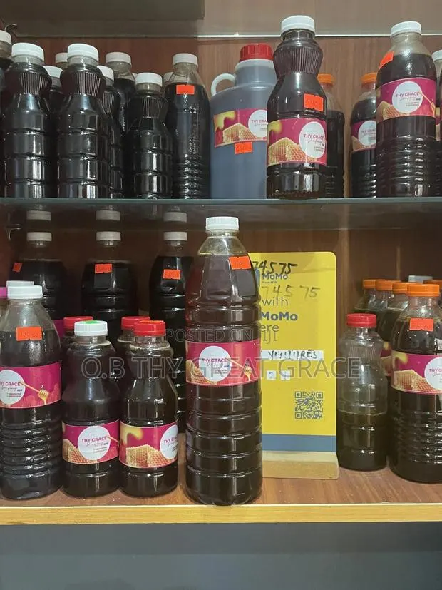 25 Liters of Organic Honey Available in Accra · Photo 1