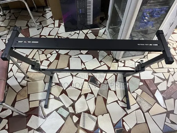 Keyboad Stand Adjustable Table · Photo 1
