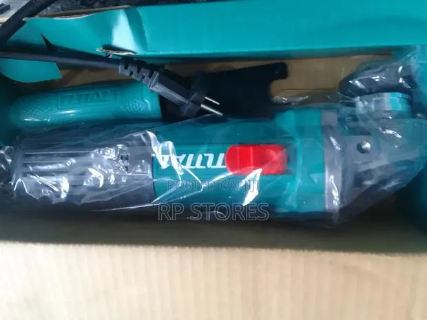 Total Angle Grinder 900w · Photo 1