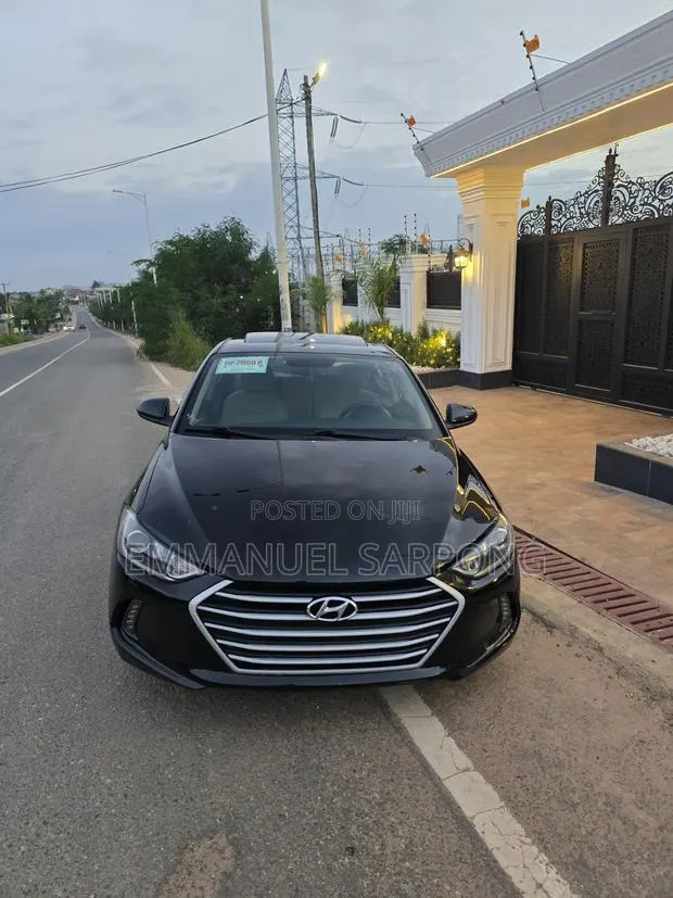 Hyundai Elantra 2017 Black · Photo 2
