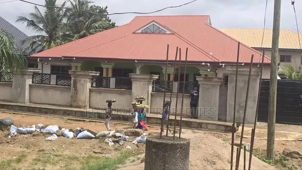 Furnished 6bdrm House in Pokukrom, Kumasi Metropolitan for sale · Photo 1
