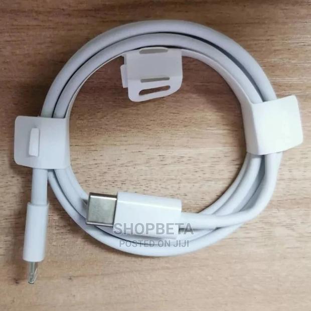 iPhone Faster Type C Charger 18W · Photo 3