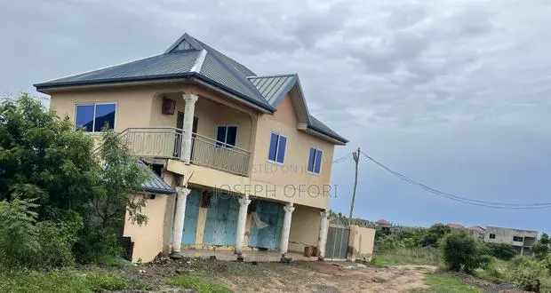 6bdrm House in Tema Metropolitan for sale · Photo 1