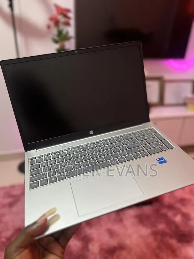 Laptop HP EliteBook 840 G3 8GB Intel Core i5 HDD 128GB · Photo 1