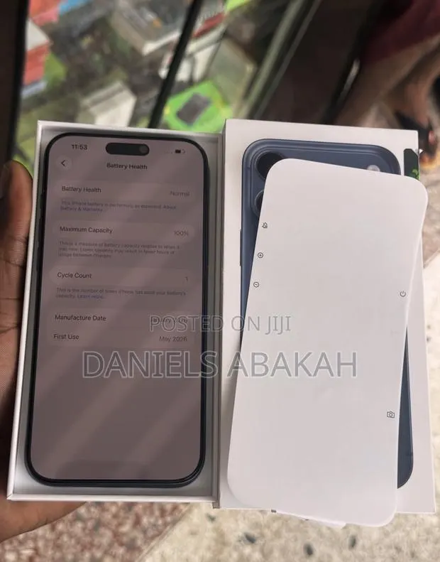 New Apple iPhone 17 Pro Max 512 GB Blue · Photo 1