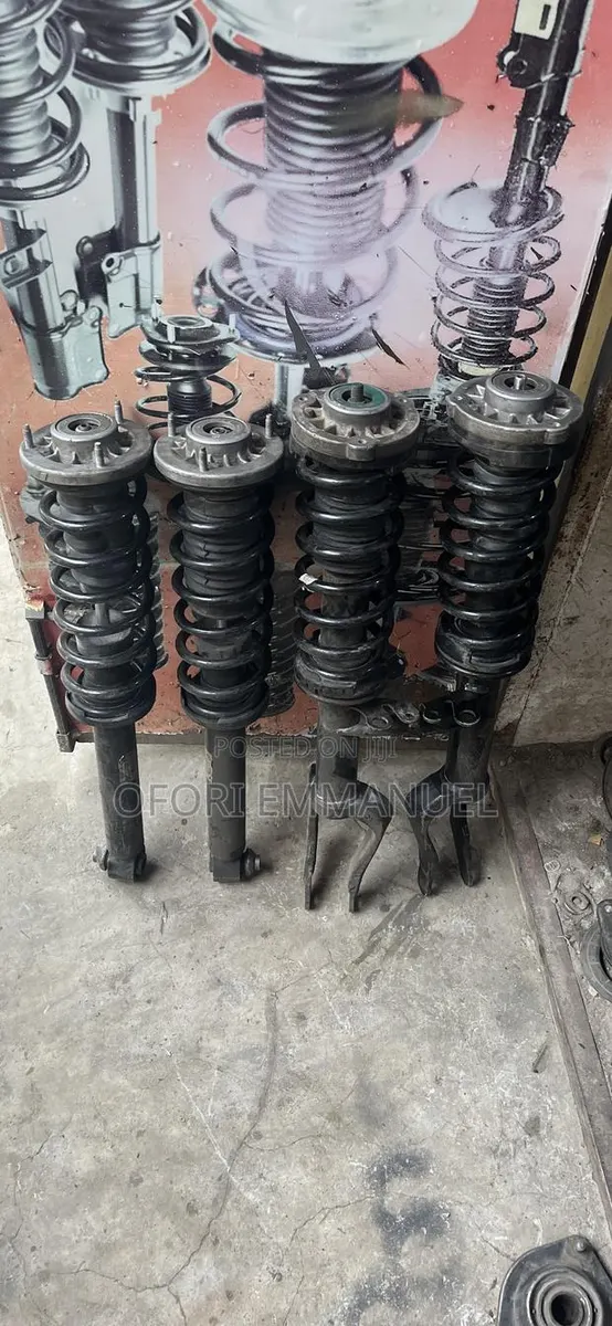 BMW F18/F11/F10/5528i/535i Front Shocks · Photo 1