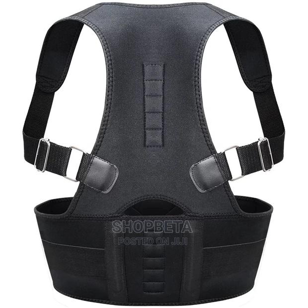 Back Support Posture Corrector · Photo 1