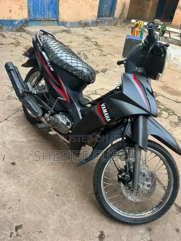 Yamaha 2025 Black · Photo 1