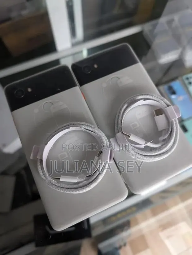 New Google Pixel 2 XL 64 GB White · Photo 1