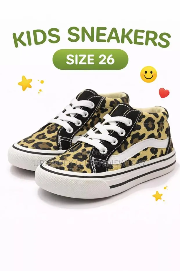 Kids Converse Shoes · Photo 1
