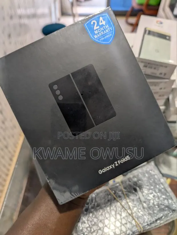 New Samsung Galaxy Z Fold 5 512 GB Black · Photo 1