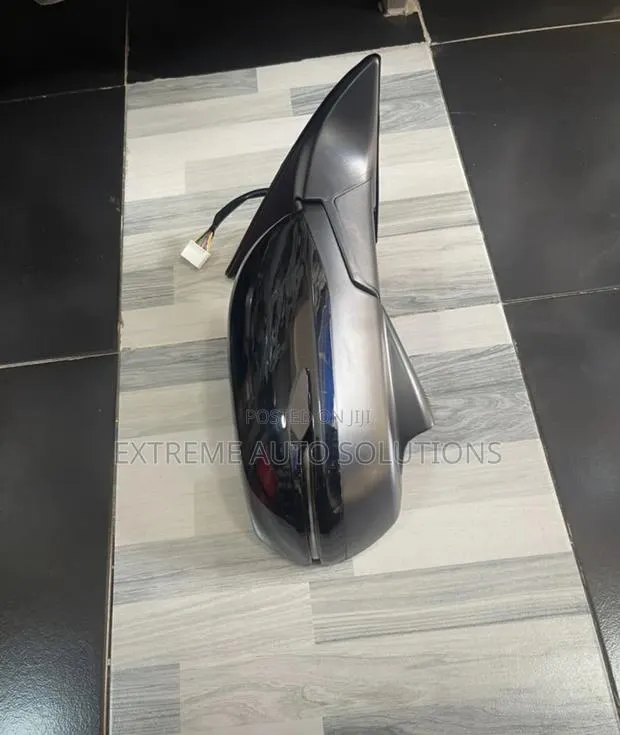 Honda HRV 16-22 Driving Mirror With Camera · Photo 1