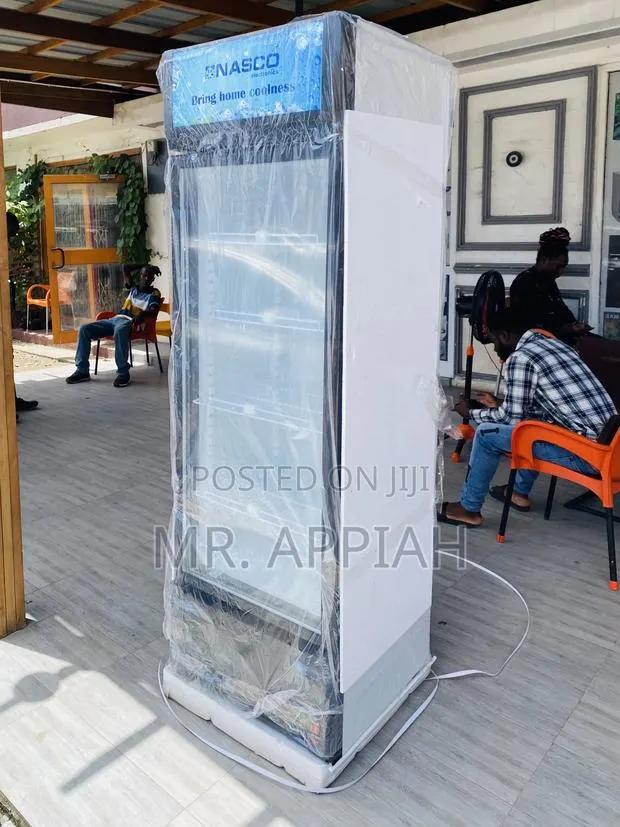 Classic Design Nasco 1 Door Beverage Cooler(Naafl360-1dr). · Photo 1
