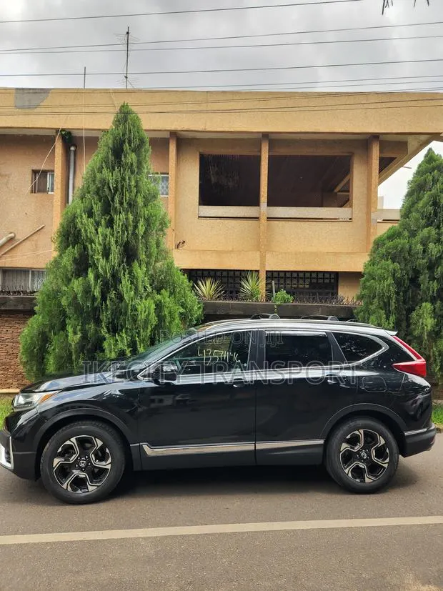 Honda CR-V Touring AWD 2018 Black · Photo 1