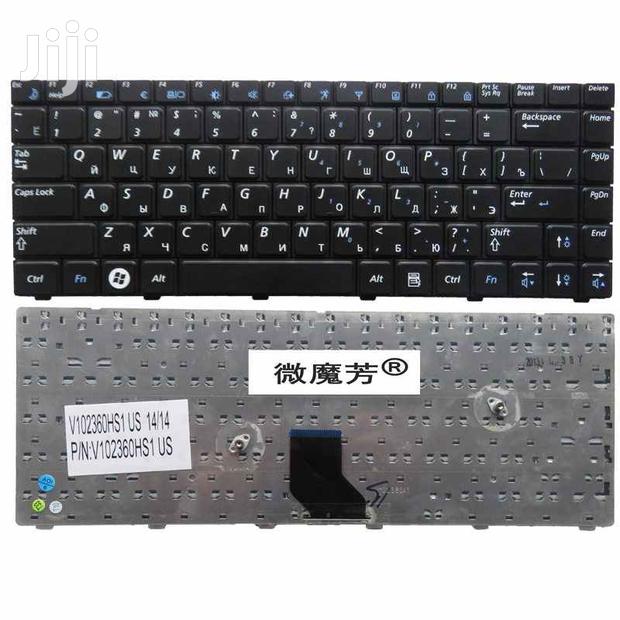 Laptop Keyboard for Samsung NP-R522 NP-R520 R520 R522 · Photo 1