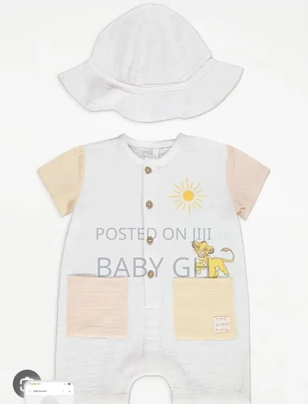 George Babies Romper and Hat Outfit · Photo 1