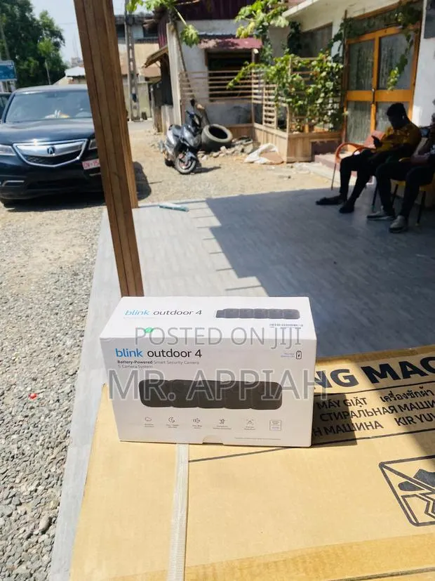 High Quality Blink Outdoor 4 Smart Security Camera(Black). · Photo 1